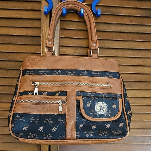 NWoT Beverly Hills Polo Club shoulder bag many compartments zipper closures - Picture 4 of 16